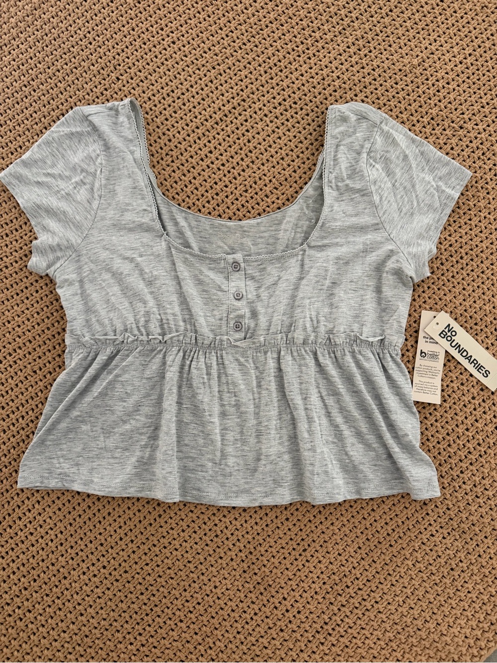 No Boundaries Women's Heather Gray Scoop Neck Peplum Crop Top